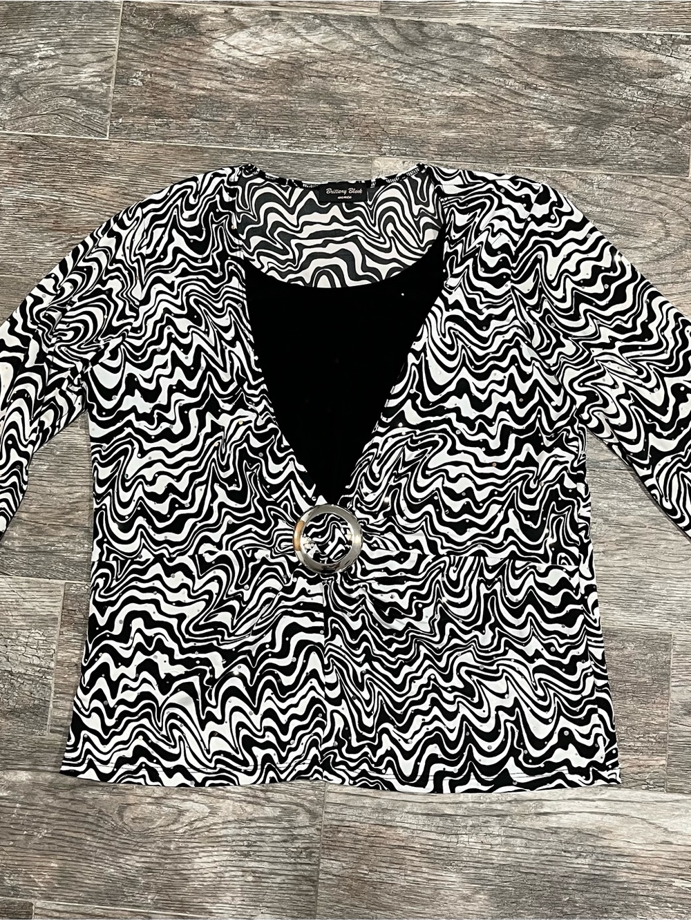 Brittany Black Black & White Swirl V-Neck Tunic with Front Ring